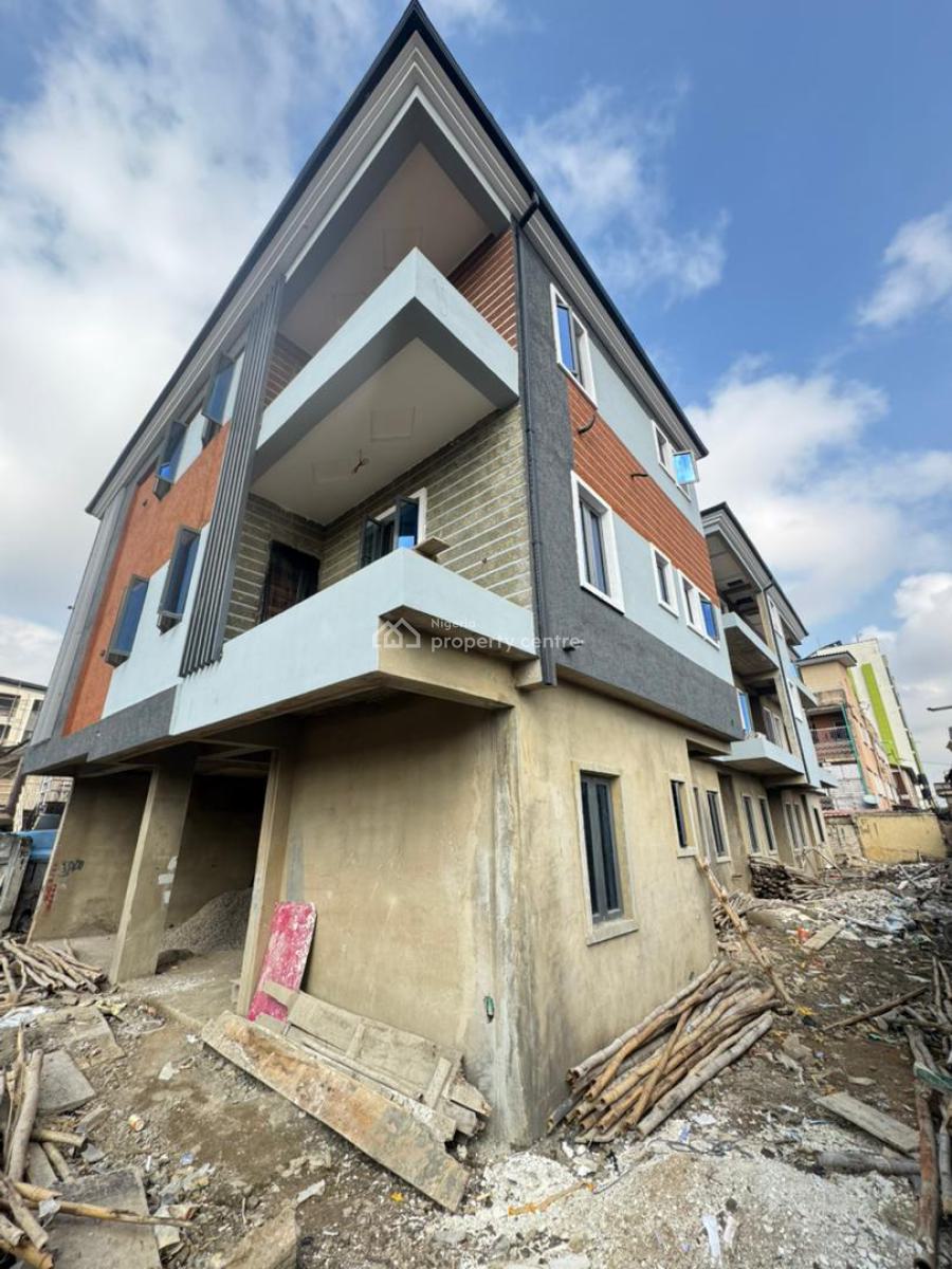 Prime Location and Modern 2-bedroom Apartment, Sabo, Yaba, Lagos, Flat / Apartment Joint Venture