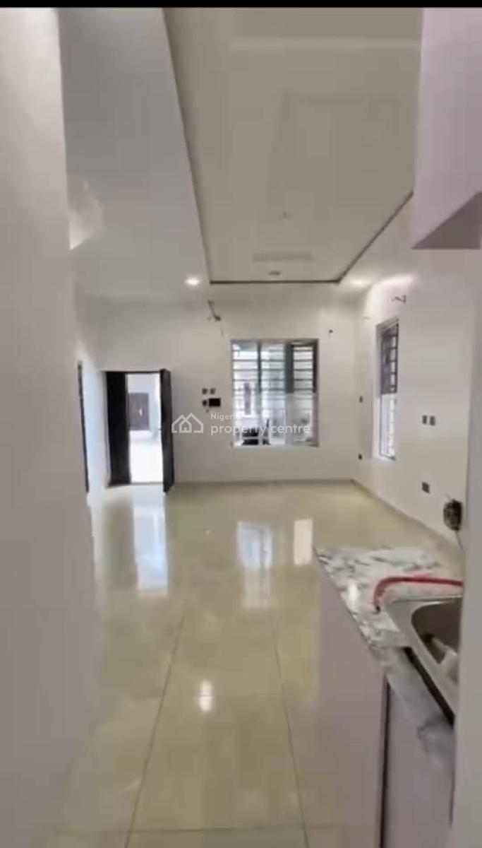 Fully Service Mini Flat (a Room and Parlour), Lekki, Lagos, Mini Flat (room and Parlour) for Rent