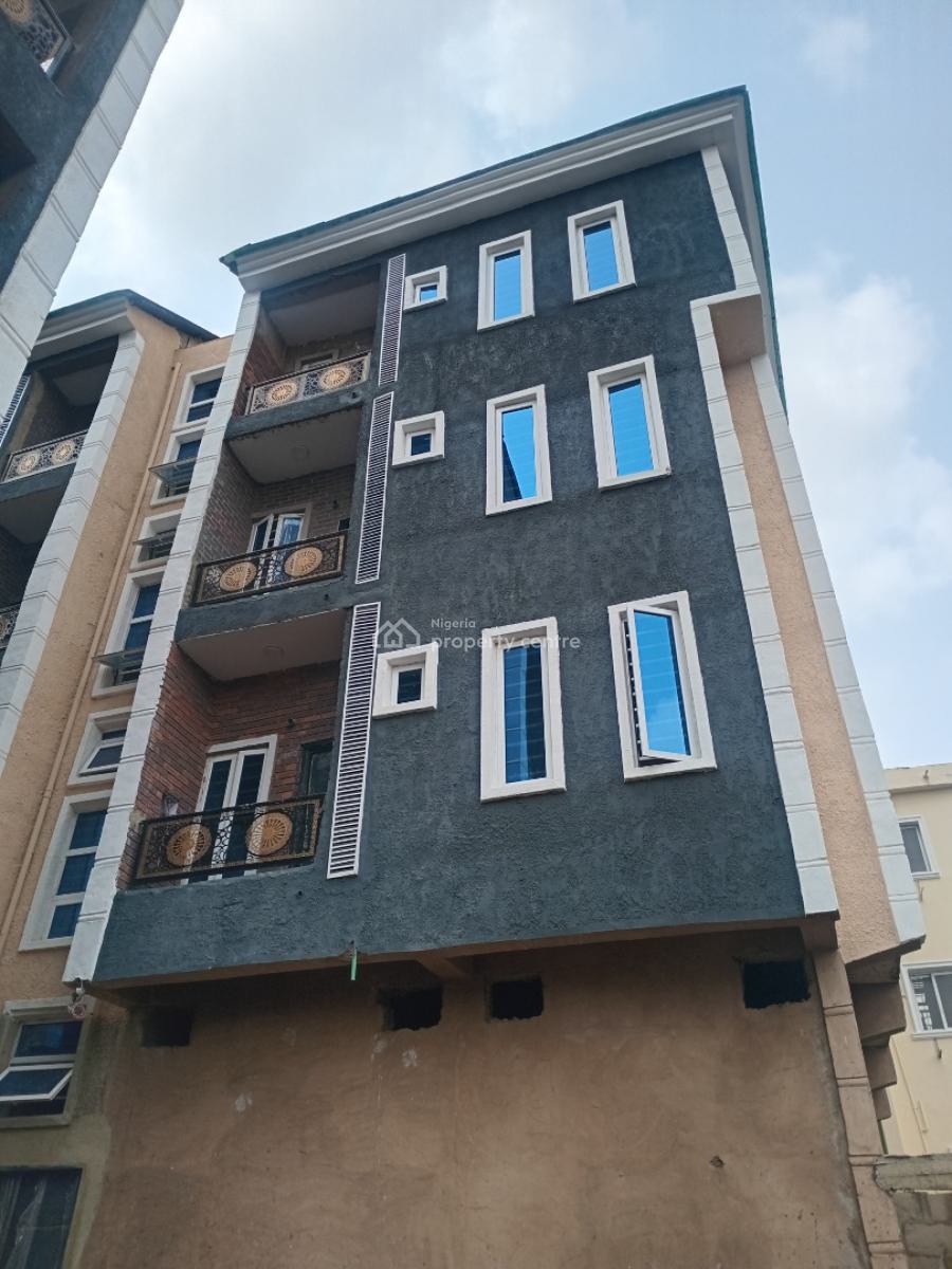2 Bedroom Apartment, Olonode St, Yaba, Lagos, Flat / Apartment for Rent