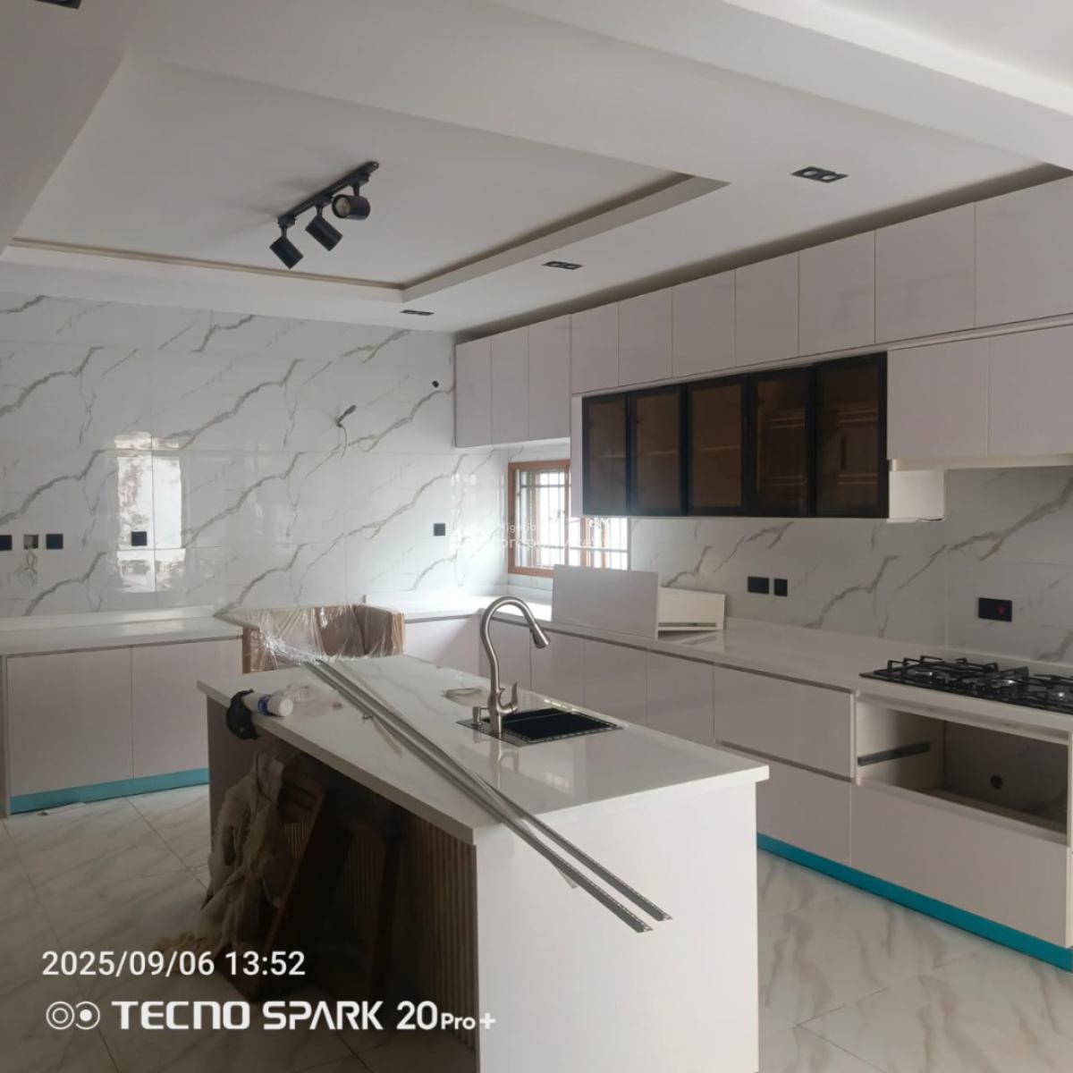 5 Bedroom Fully Detached, Ikeja, Lagos, Detached Duplex for Sale