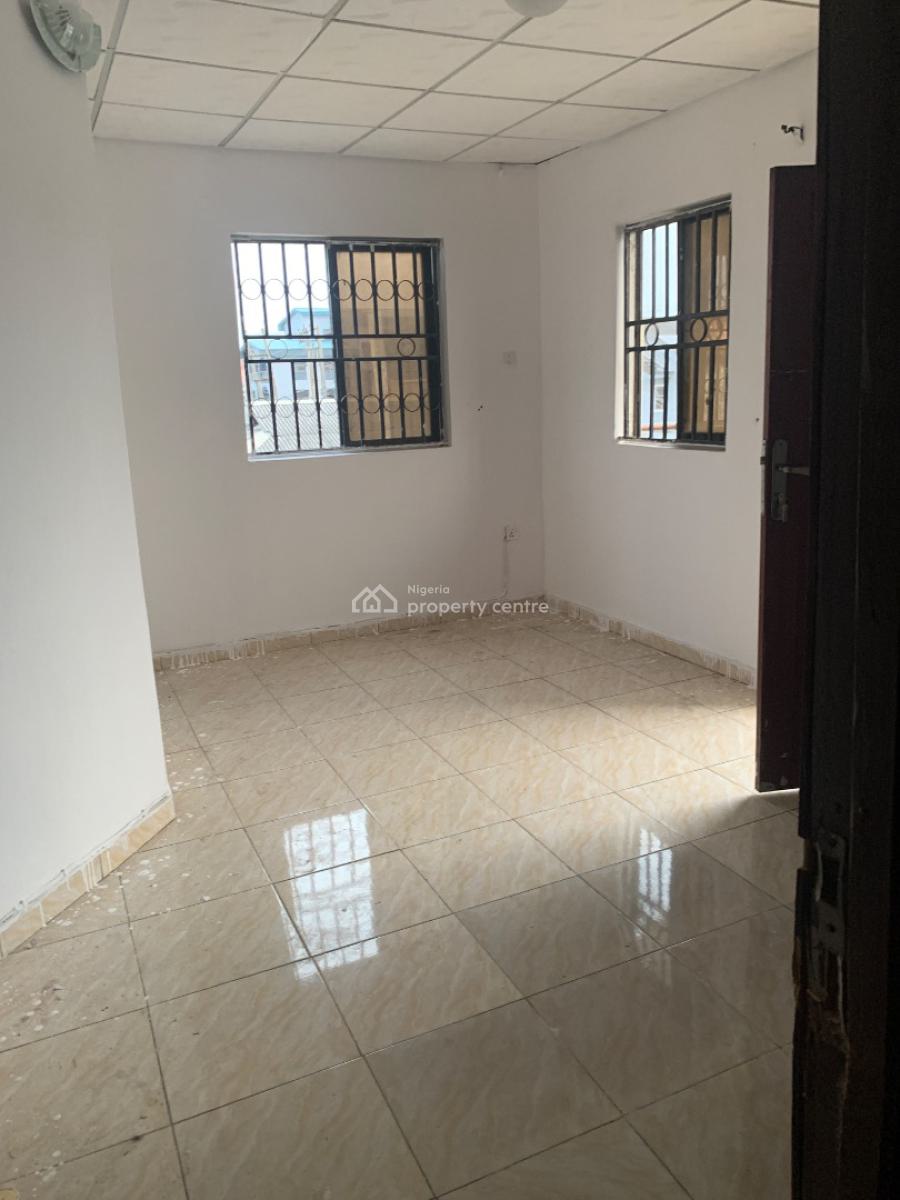 Luxurious Master Bedroom, Marshy Hills, Ajah, Lagos, Self Contain (single Rooms) for Rent