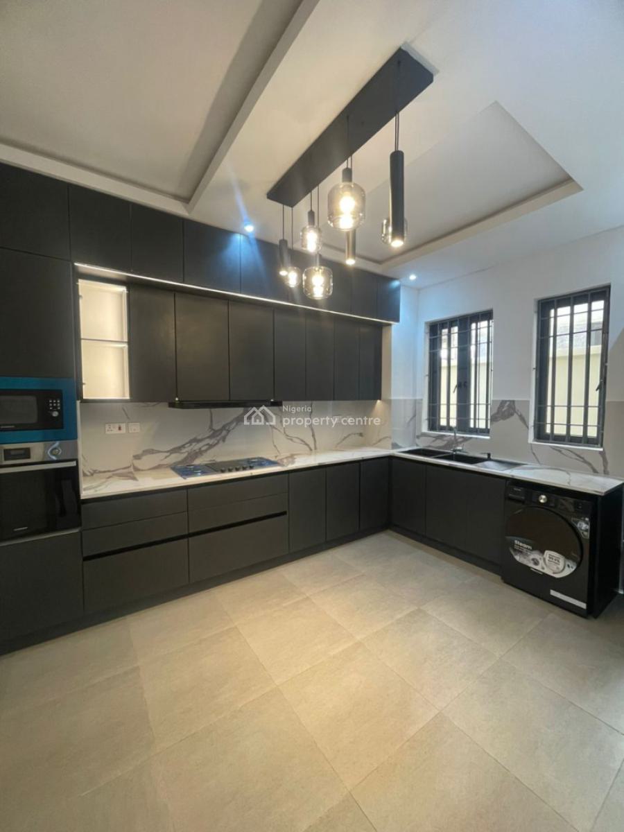 Clean 4 Bedroom Semi-detached Duplex, Lekki Phase 1, Lekki, Lagos, Flat / Apartment for Rent