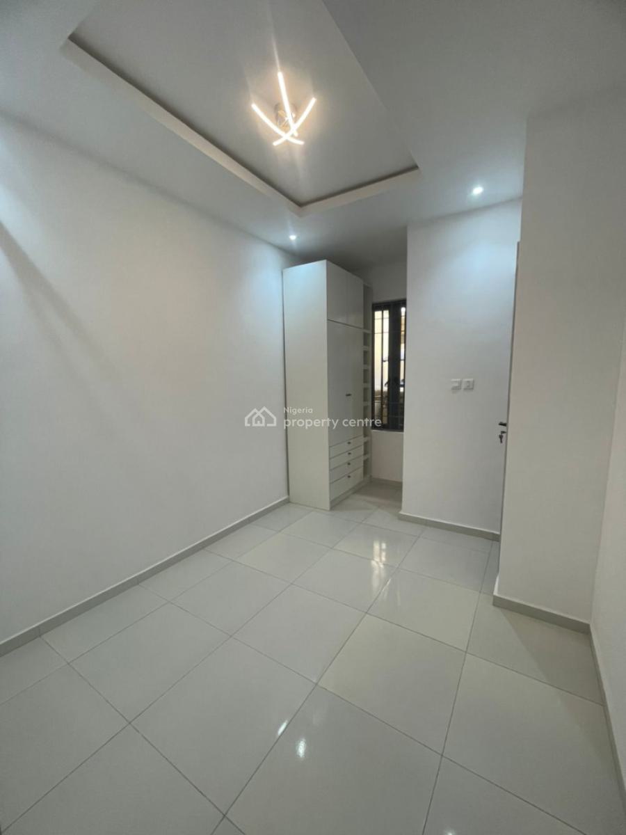 Clean 4 Bedroom Semi-detached Duplex, Lekki Phase 1, Lekki, Lagos, Flat / Apartment for Rent