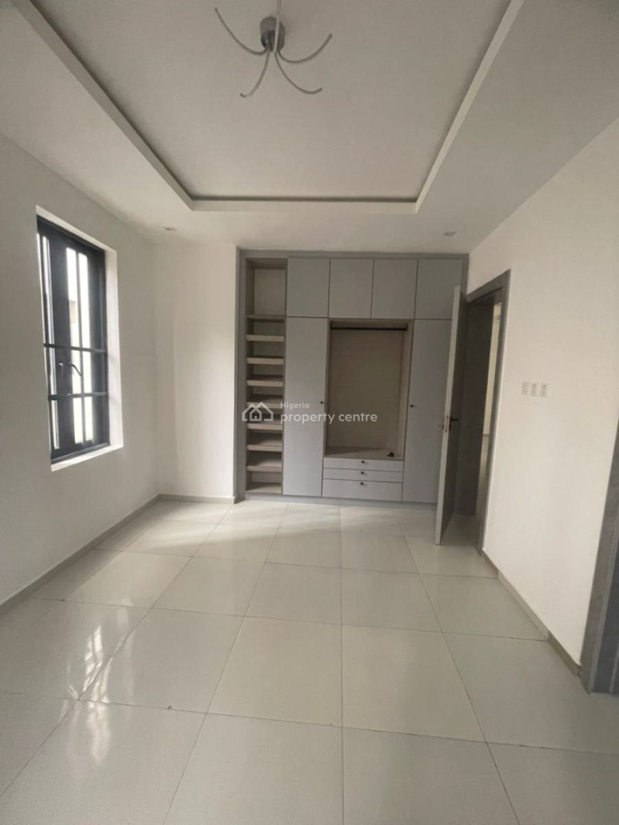Clean 4 Bedroom Semi-detached Duplex, Lekki Phase 1, Lekki, Lagos, Flat / Apartment for Rent