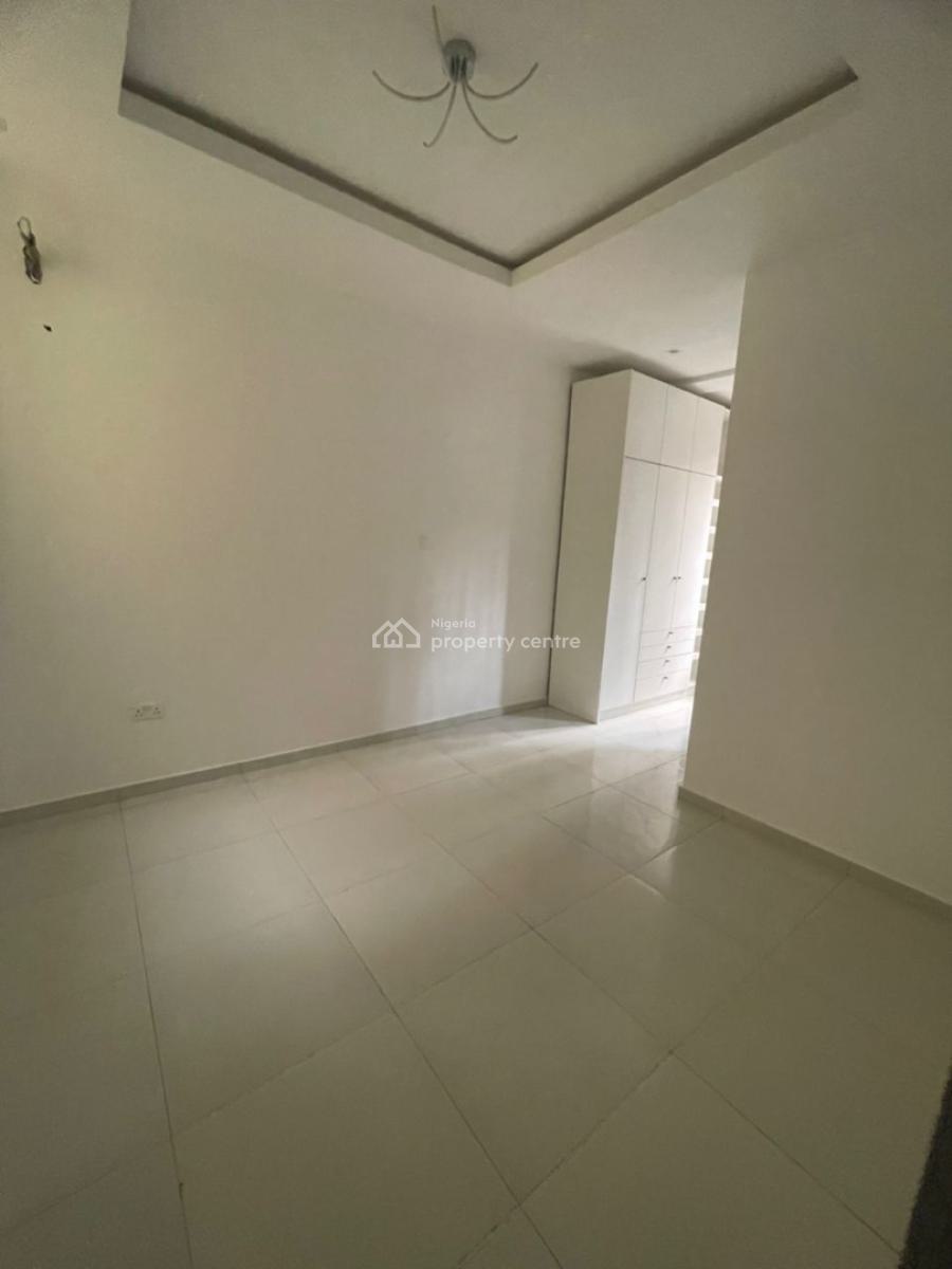 Clean 4 Bedroom Semi-detached Duplex, Lekki Phase 1, Lekki, Lagos, Flat / Apartment for Rent