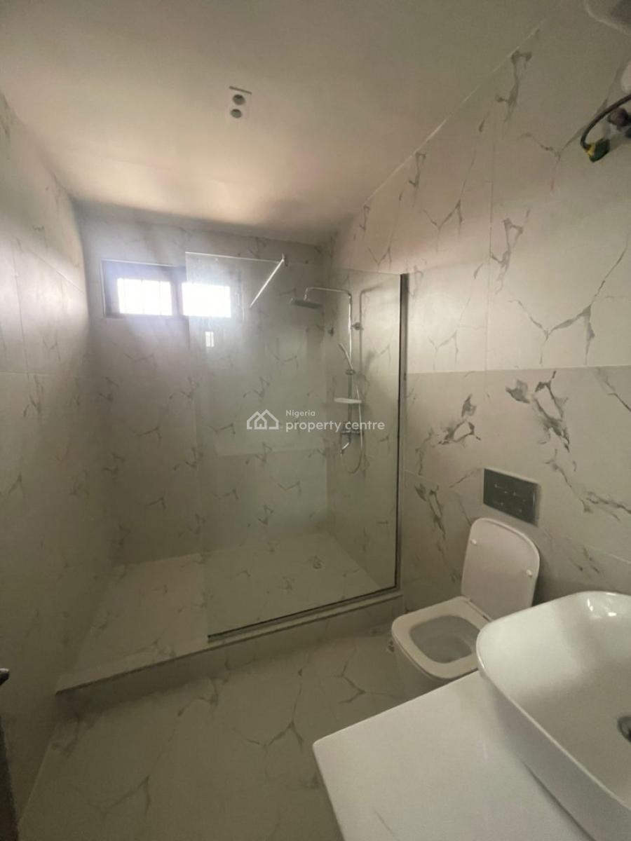 Clean 4 Bedroom Semi-detached Duplex, Lekki Phase 1, Lekki, Lagos, Flat / Apartment for Rent