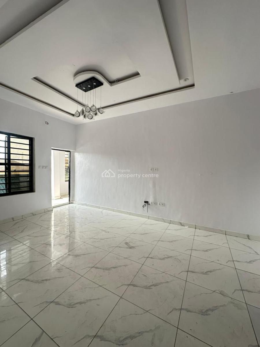 Newly Built 3 Bedroom Apartment, Surulere, Lagos, Block of Flats for Sale