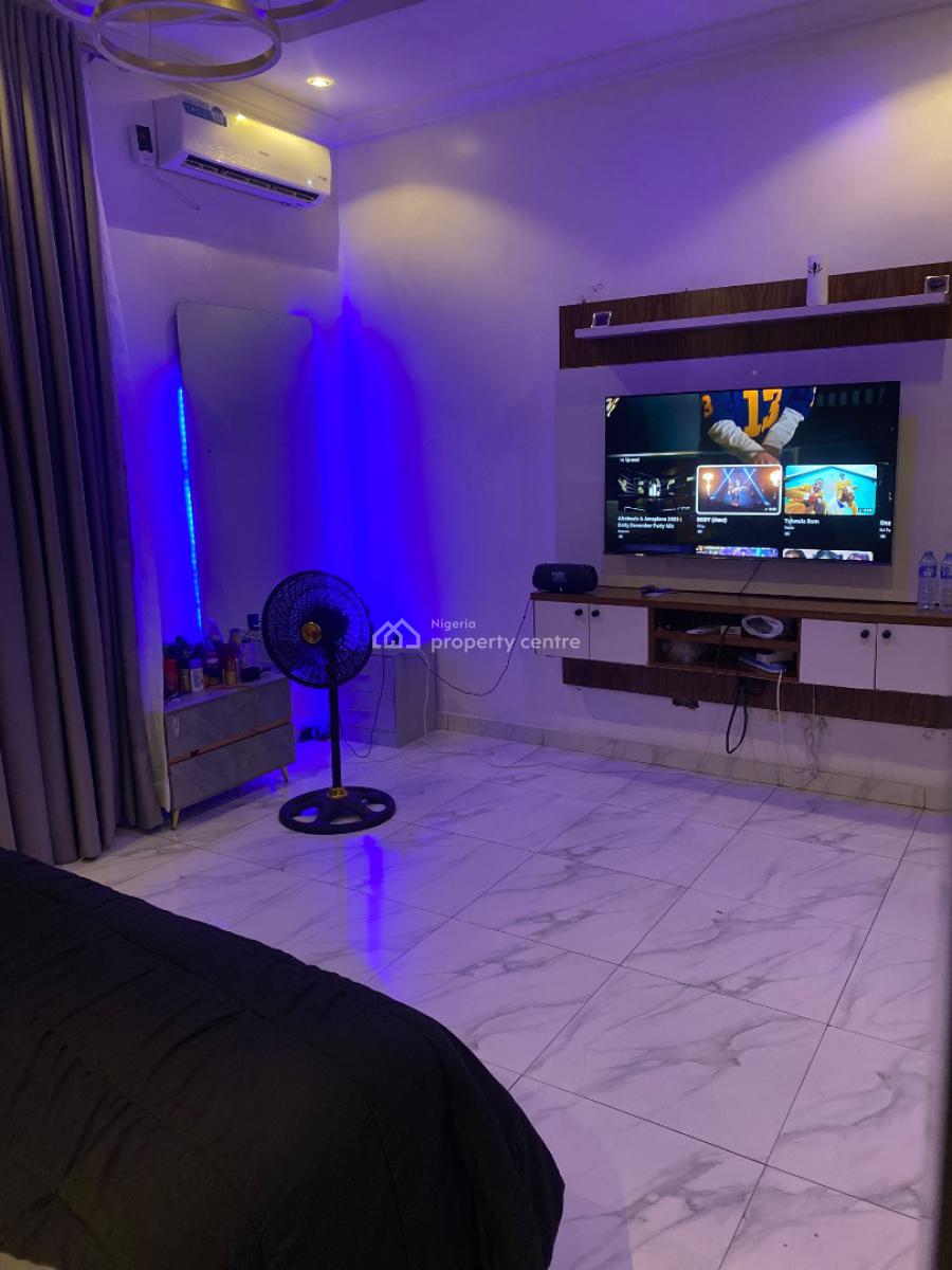2 Rooms in a Shared Four Bedroom Apartment, Coleman Nwafor Street Orchid (fairview Estate), Lekki, Lagos, Flat / Apartment for Rent