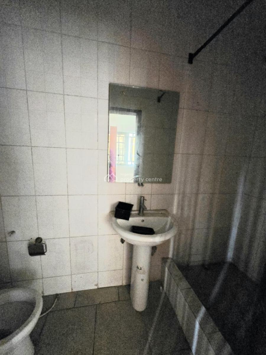 Ground Floor Self Service 2 Bedroom Apartment, Lekki Phase 1, Lekki, Lagos, Flat / Apartment for Rent