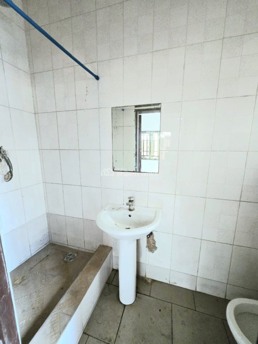 Ground Floor Self Service 2 Bedroom Apartment, Lekki Phase 1, Lekki, Lagos, Flat / Apartment for Rent