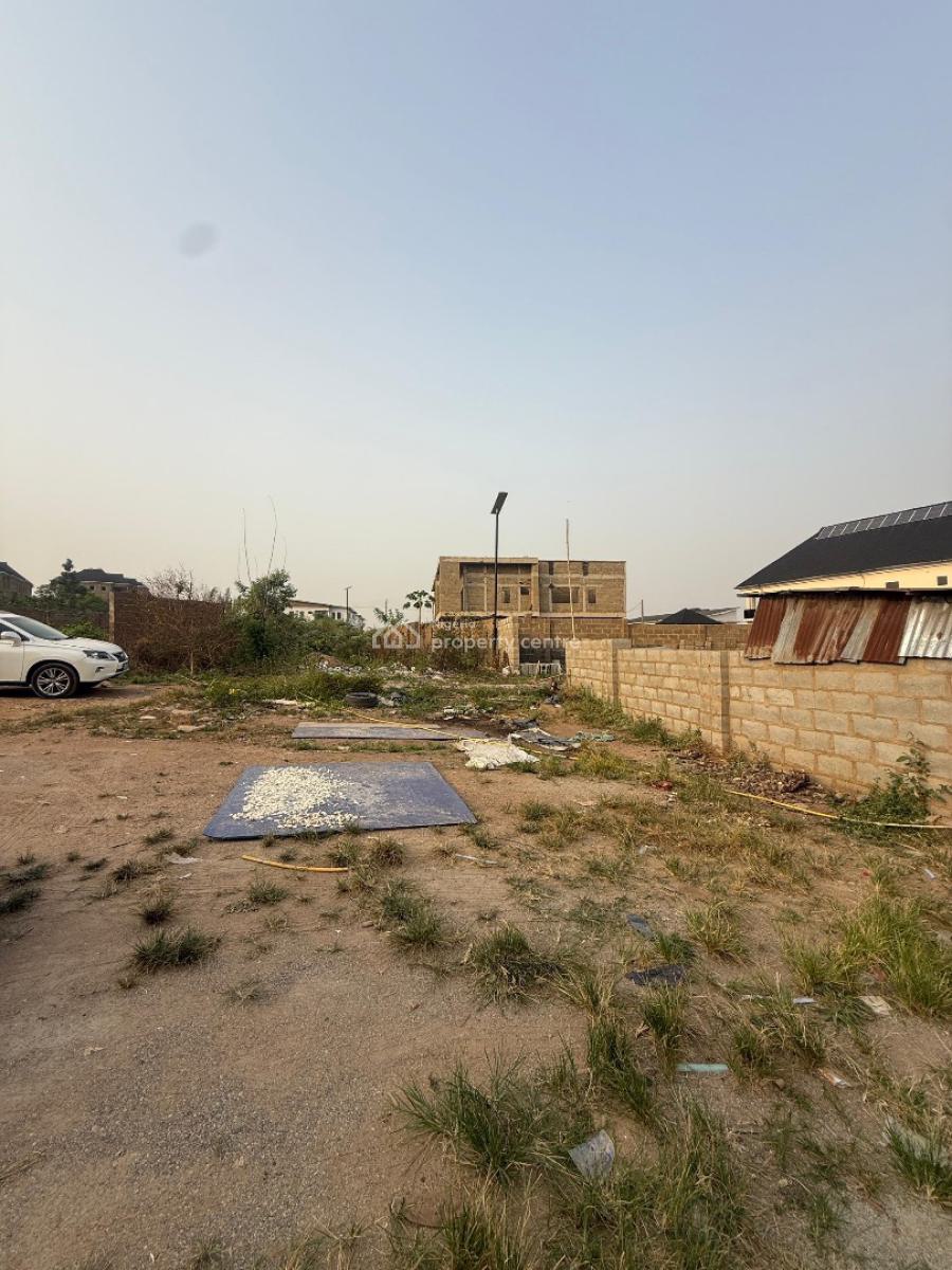 600sqm Completely Fenced and Gated Dry Land;, Kolapo Ishola Gra, Ibadan, Oyo, Land for Sale