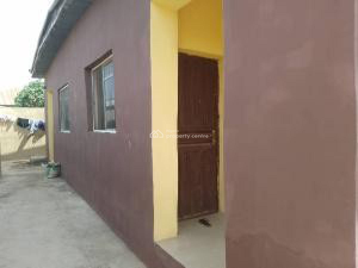 a Room Self-contained, De Wale Gas Area, Onigbodogi Area Apete, Ibadan, Oyo, Self Contain (single Rooms) for Sale