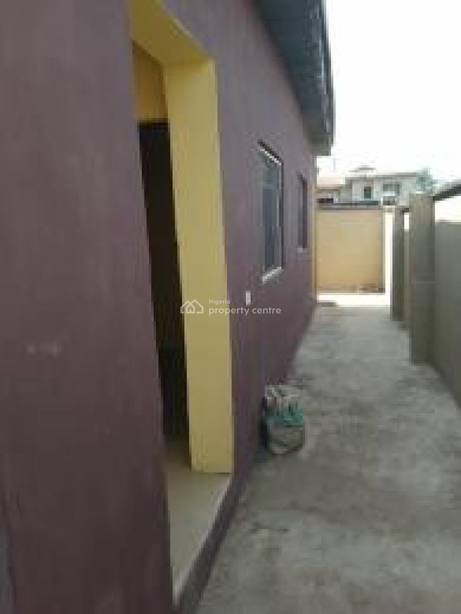 a Room Self-contained, De Wale Gas Area, Onigbodogi Area Apete, Ibadan, Oyo, Self Contain (single Rooms) for Sale