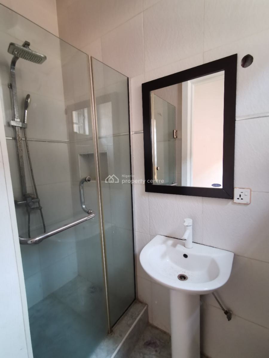 Spacious Room Upstairs in a Shared Apartment, Osapa, Lekki, Lagos, Flat / Apartment for Rent