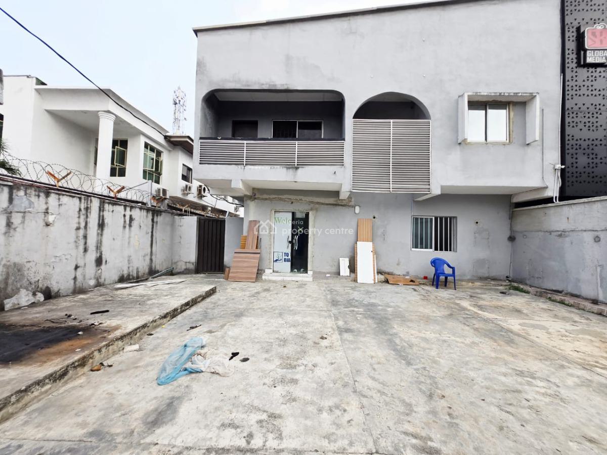 Spacious 4-bedroom Semi-detached House for Commercial Use, Lekki Phase 1, Lekki, Lagos, Office Space for Rent