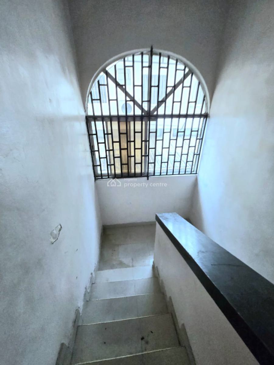 Spacious 4-bedroom Semi-detached House for Commercial Use, Lekki Phase 1, Lekki, Lagos, Office Space for Rent