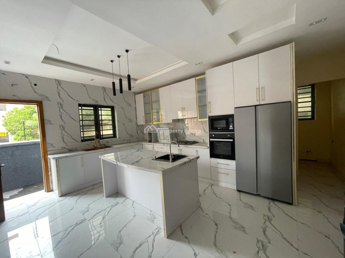 Luxury 5-bedroom Semi-detached with Bq., Lekki Phase 1, Lekki, Lagos, Semi-detached Duplex for Sale