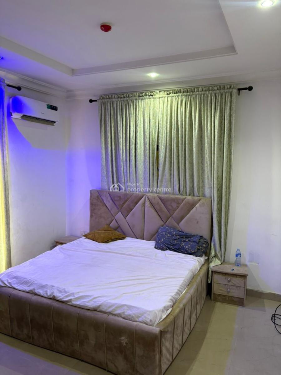 Partially Furnished Two Bedrooms Flat, Grace Court, Katampe (main), Katampe, Abuja, Flat / Apartment for Rent