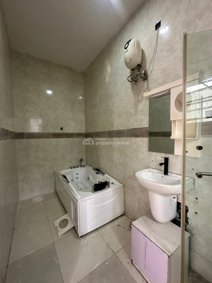 Well Maintained 4 Bedroom Semi Detached Duplex, Lekki, Lagos, Semi-detached Duplex for Rent