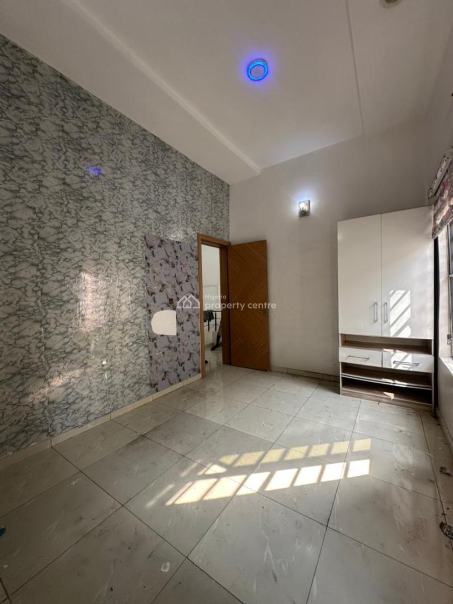 Well Maintained 4 Bedroom Semi Detached Duplex, Lekki, Lagos, Semi-detached Duplex for Rent
