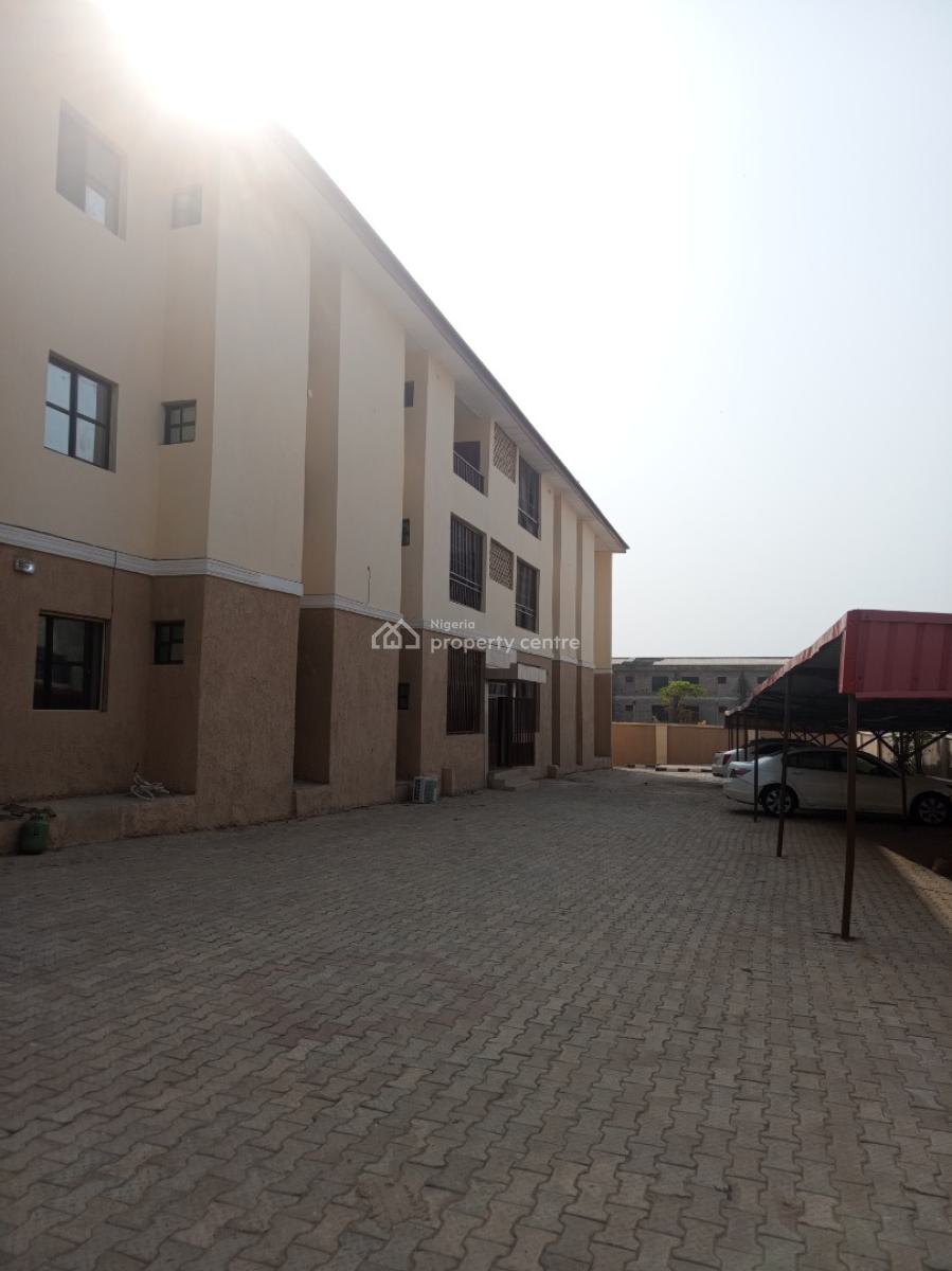 Newly Renovated 3 Bedroom Block of Flat with Bq, Aso Radio Katampe, Katampe, Abuja, Flat / Apartment for Rent