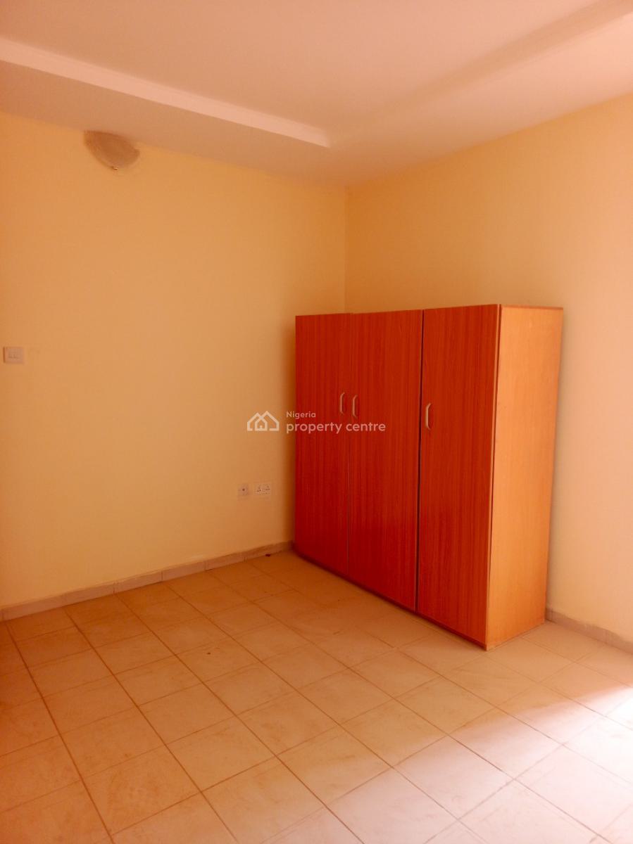 Newly Renovated 3 Bedroom Block of Flat with Bq, Aso Radio Katampe, Katampe, Abuja, Flat / Apartment for Rent