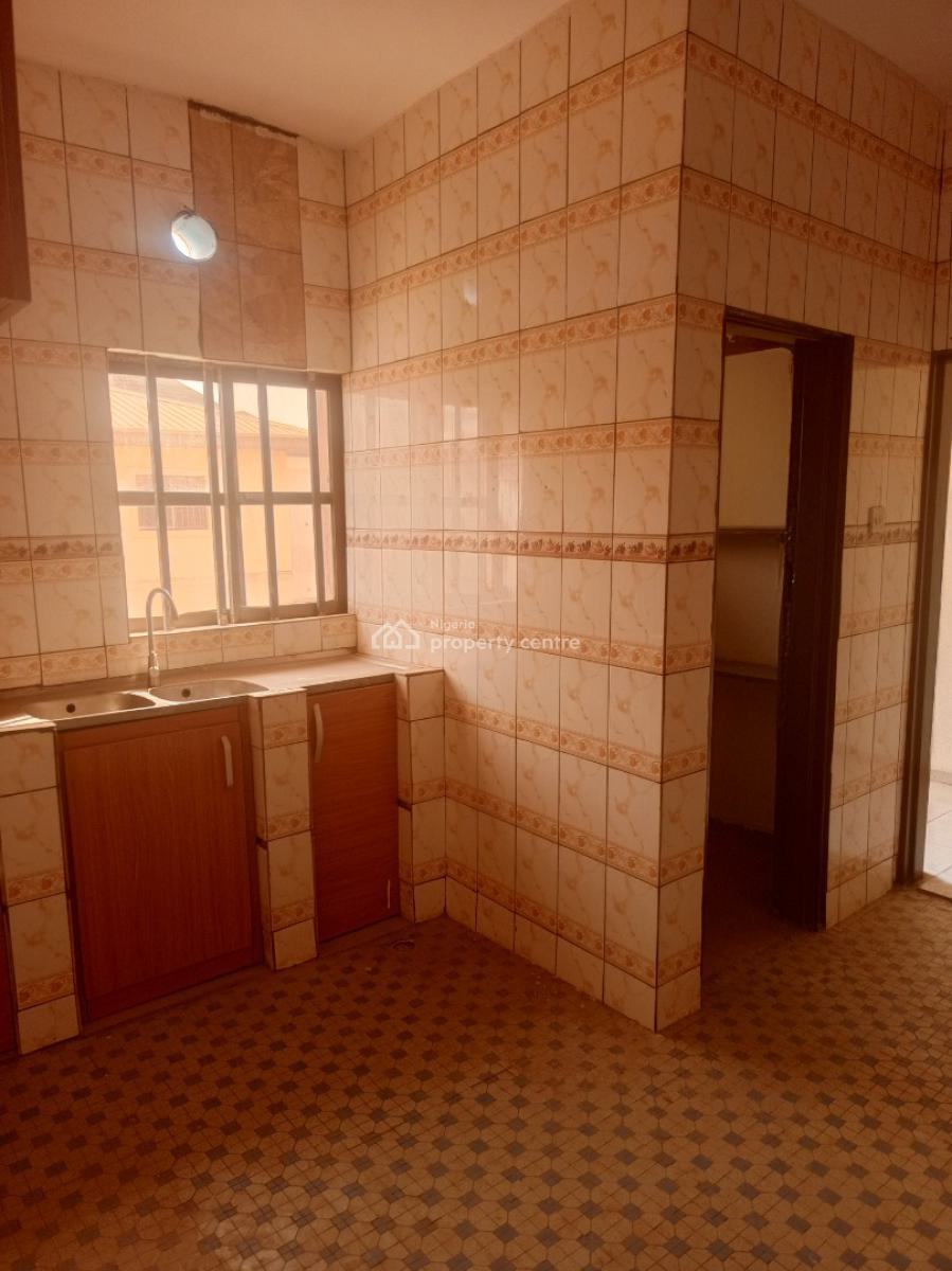 Newly Renovated 3 Bedroom Block of Flat with Bq, Aso Radio Katampe, Katampe, Abuja, Flat / Apartment for Rent