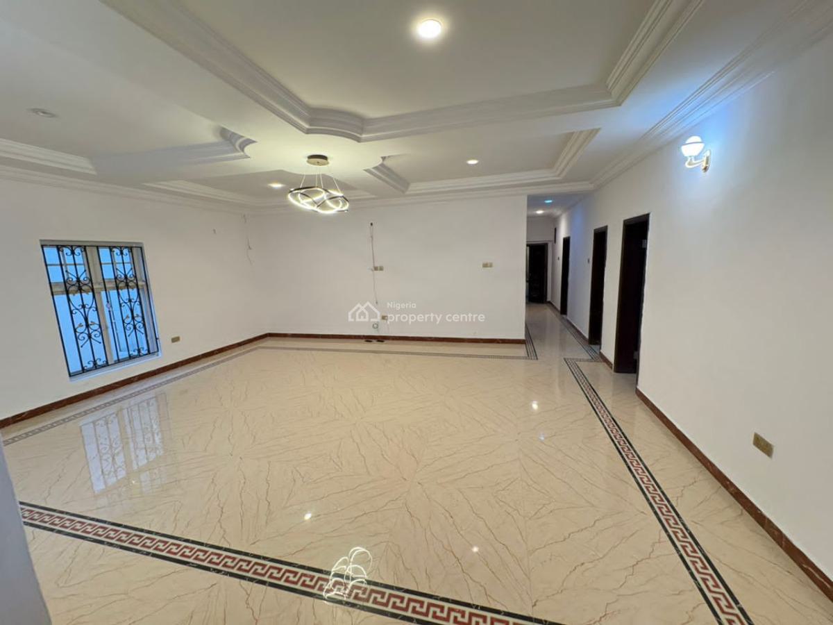 Luxury Standard Ensuit 3 Bedroom Spacious Apt Up Floor, in a Serene Environment, Lekki Phase 1, Lekki, Lagos, Flat / Apartment for Rent