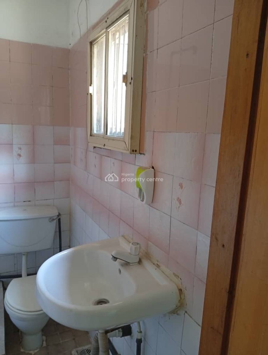 Nice and Spacious 2 Bedroom Apartment All Rooms En-suite, Gra Phase 1, Magodo, Lagos, Flat / Apartment for Rent