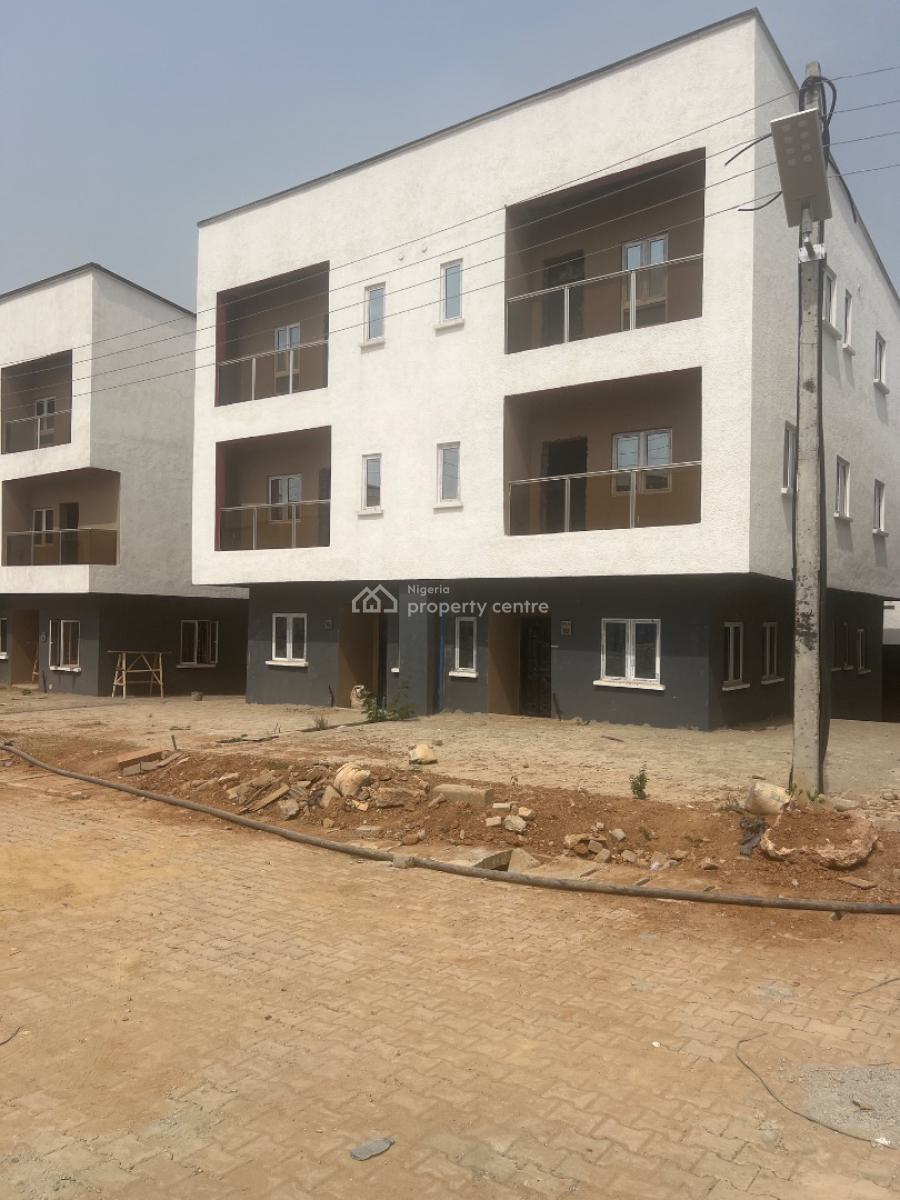 5 Bedroom Semi Detached Duplex, Kukwuaba District, Games Village, Kaura, Abuja, Semi-detached Duplex for Sale