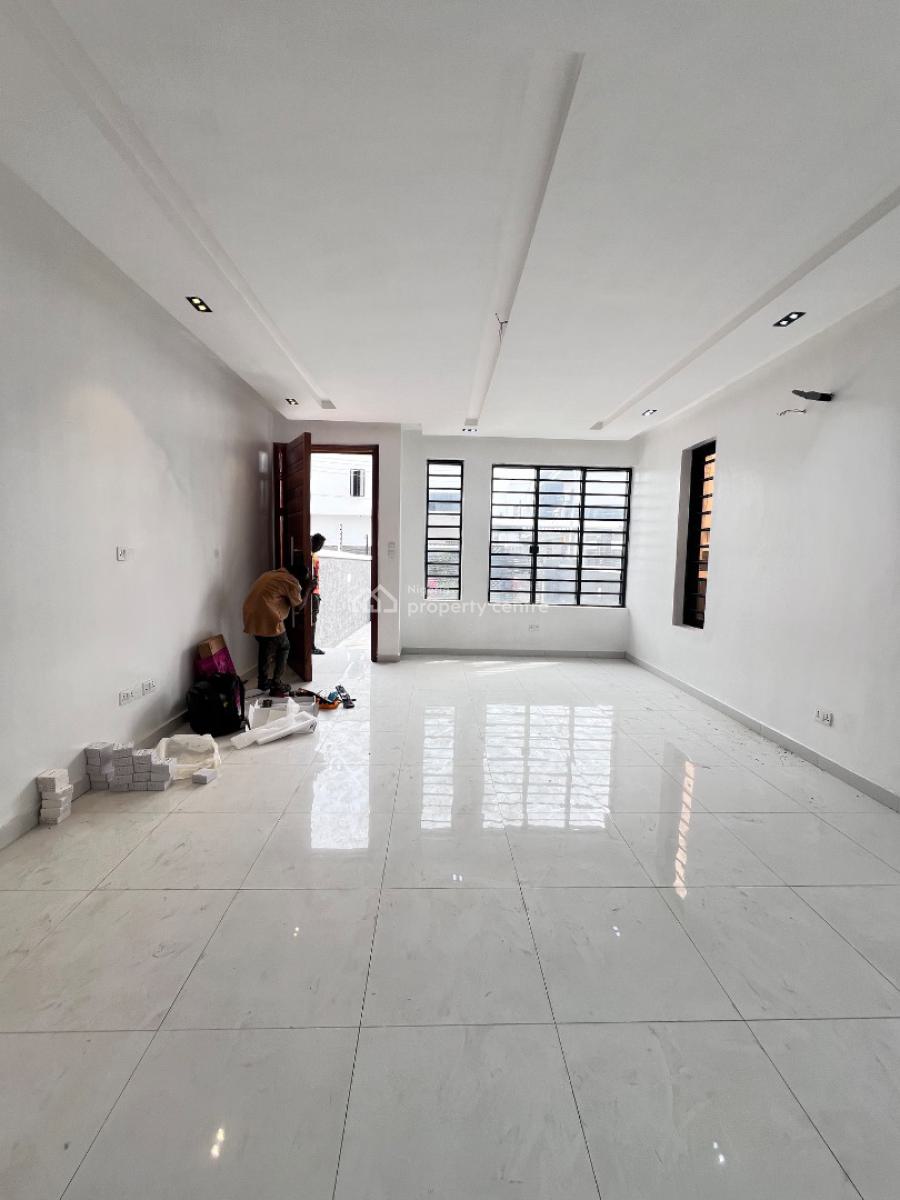 4 Bedroom Semi Detached with Bq, Ikota, Lekki, Lagos, Semi-detached Duplex for Sale