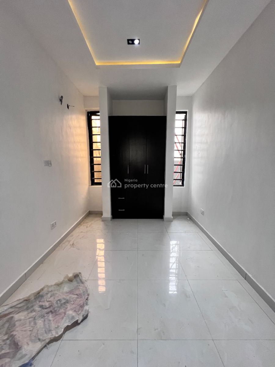 4 Bedroom Semi Detached with Bq, Ikota, Lekki, Lagos, Semi-detached Duplex for Sale