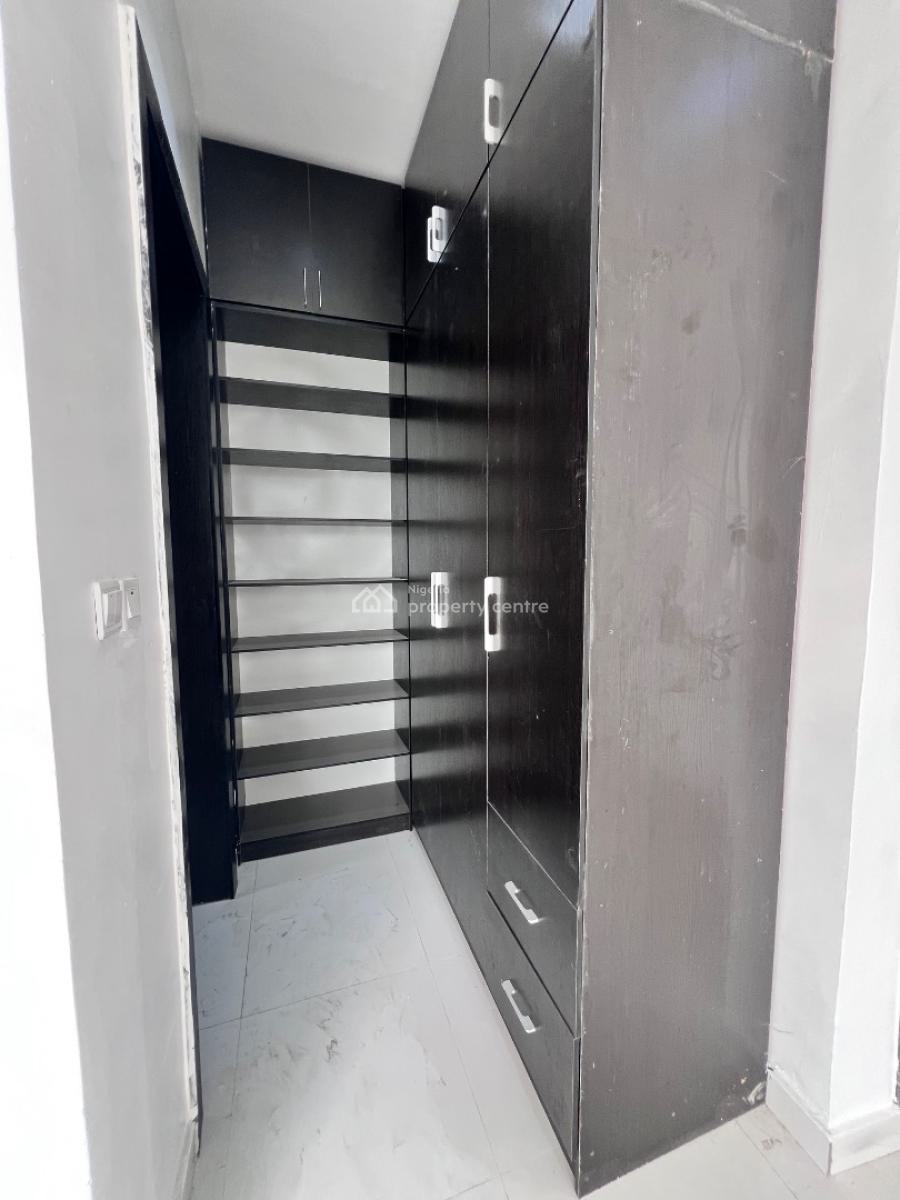 4 Bedroom Semi Detached with Bq, Ikota, Lekki, Lagos, Semi-detached Duplex for Sale