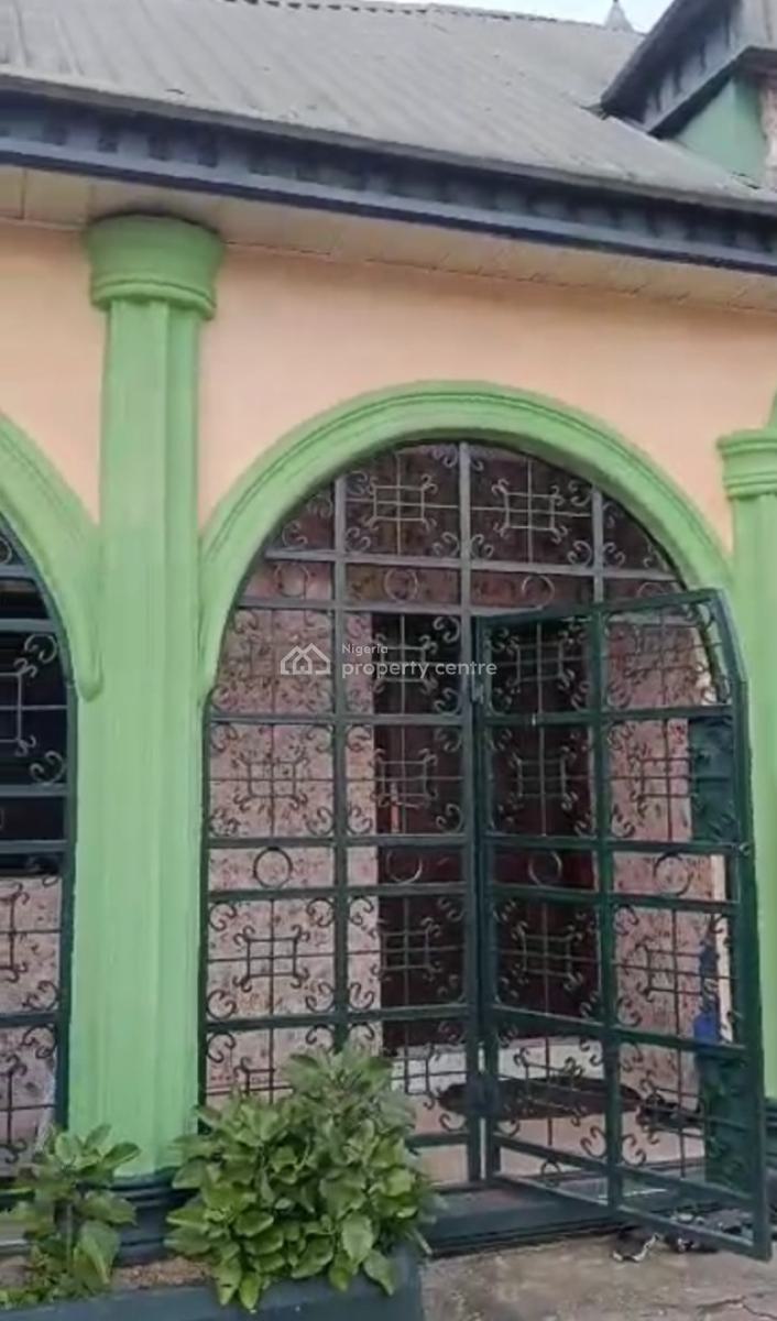 3 Bedroom Bungalow with a Penthouse, Woji, Port Harcourt, Rivers, Detached Bungalow for Sale