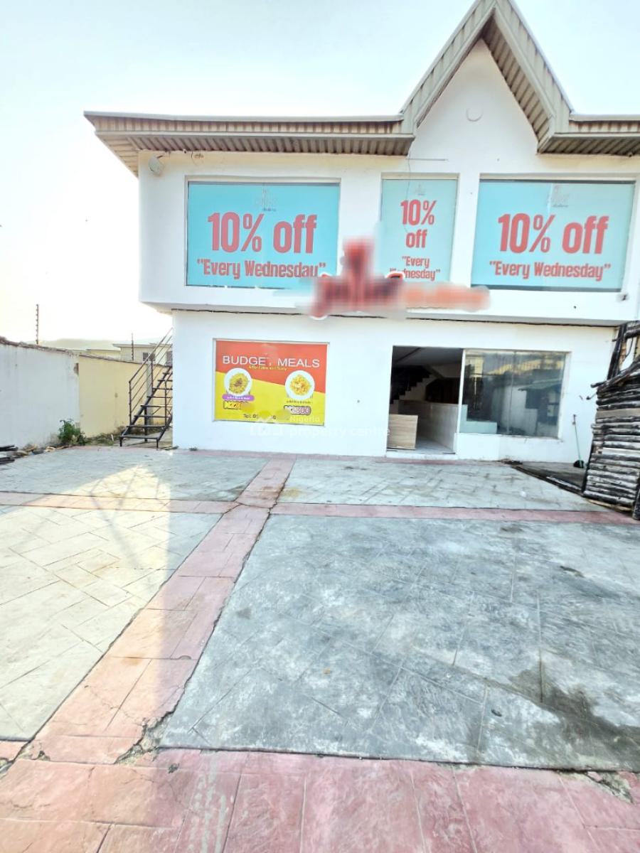 Spacious 4-bedroom Semi-detached Building with 2 Bq, Lekki Phase 1, Lekki, Lagos, Office Space for Rent