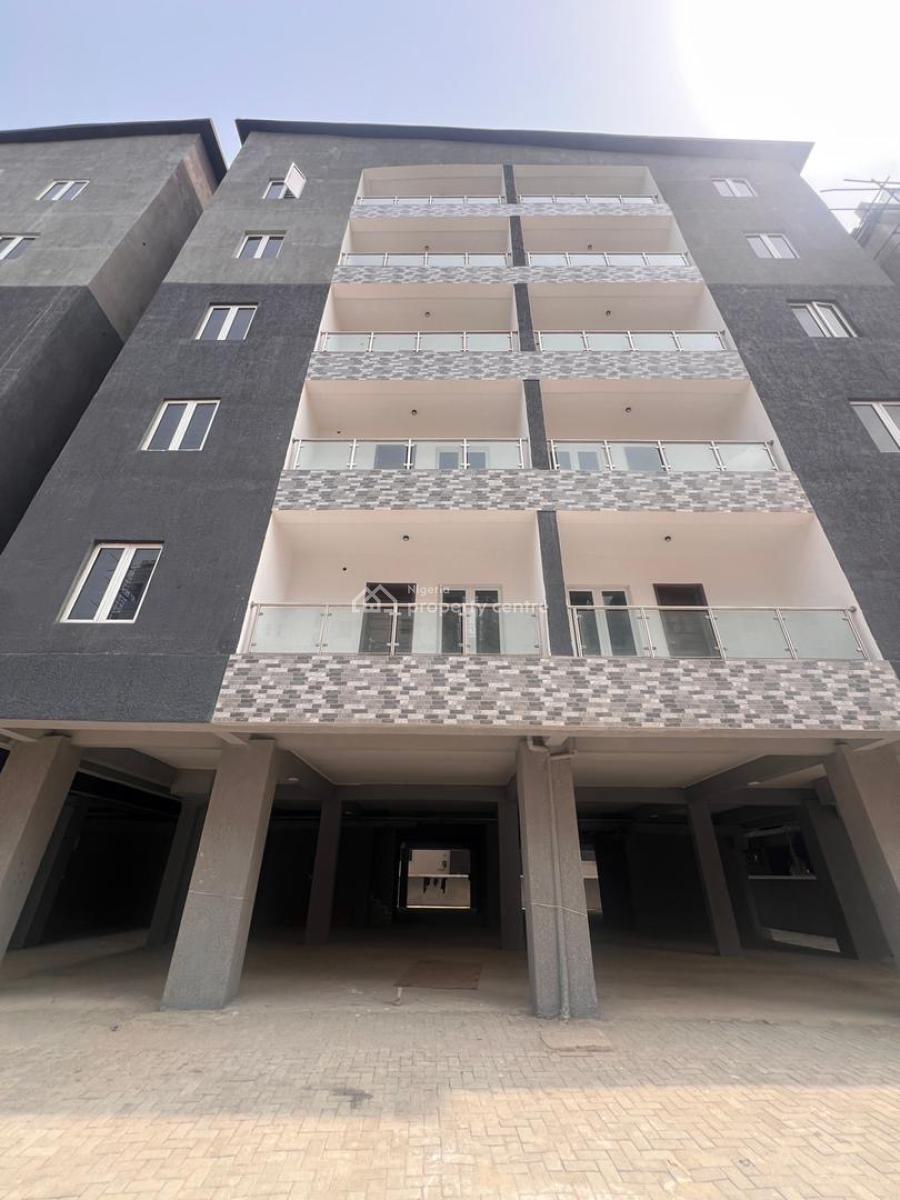 Luxurious 2 Bedroom Apartment with  Gym and Elevator, Lekki Phase 1, Lekki, Lagos, Block of Flats for Sale