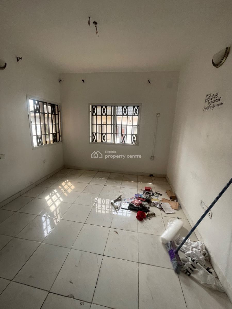 2 Bedroom Apartment, Unilag Estate, Gra Phase 1, Magodo, Lagos, Flat / Apartment for Rent