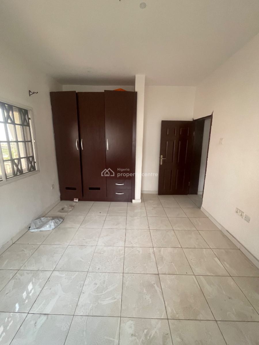 2 Bedroom Apartment, Unilag Estate, Gra Phase 1, Magodo, Lagos, Flat / Apartment for Rent