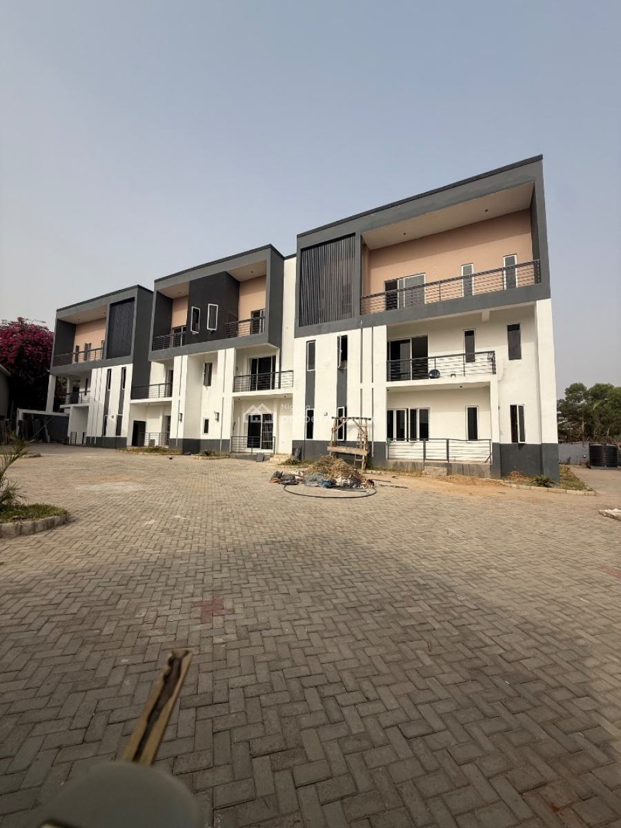 Spacious and Functional 5 Bedroom Terraced Duplex with 1 Room Bq, Guzape District, Abuja, Terraced Duplex for Rent