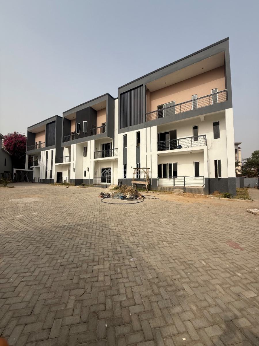 Spacious and Functional 5 Bedroom Terraced Duplex with 1 Room Bq, Guzape District, Abuja, Terraced Duplex for Rent