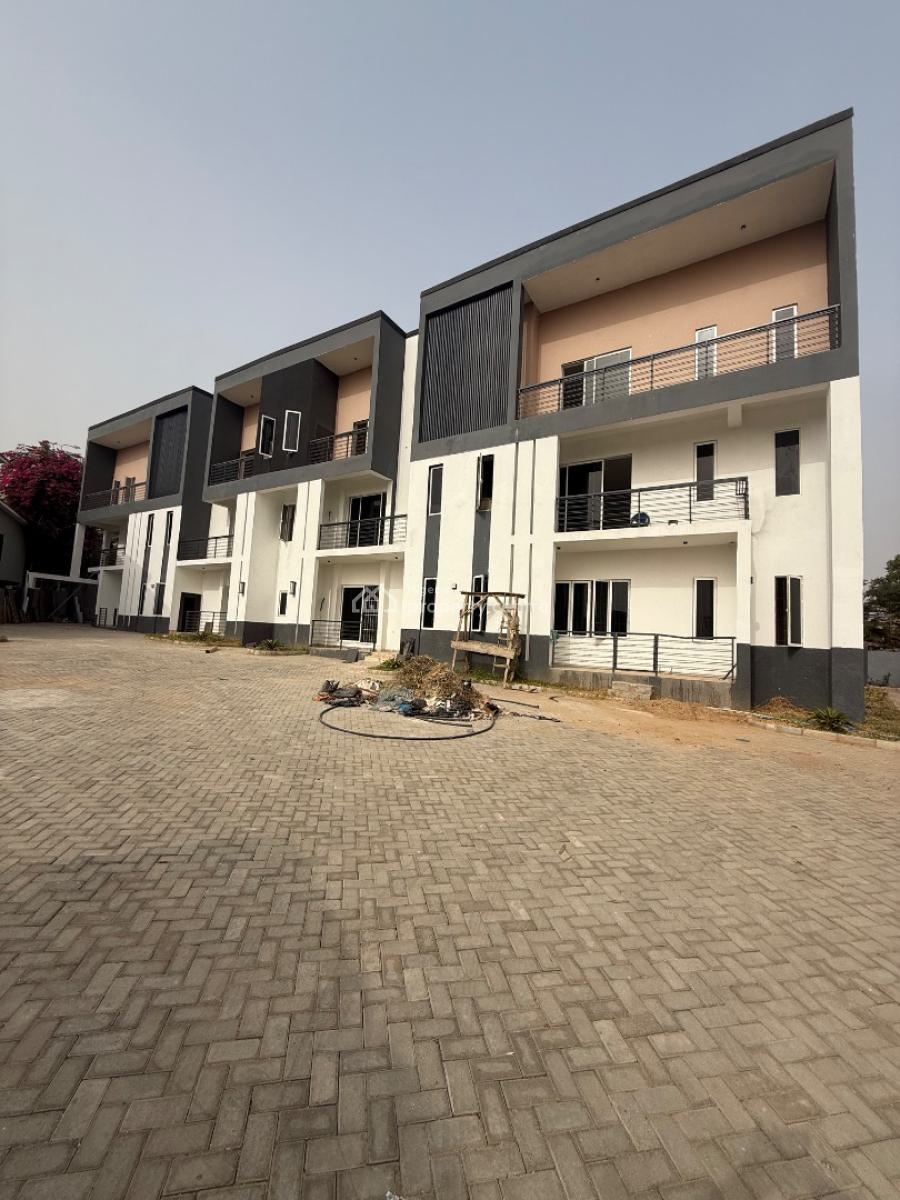 Spacious and Functional 5 Bedroom Terraced Duplex with 1 Room Bq, Guzape District, Abuja, Terraced Duplex for Rent