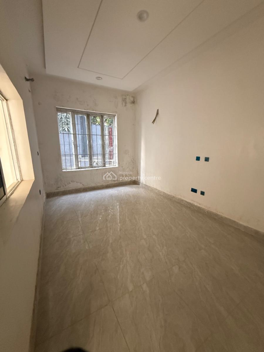 Spacious and Functional 5 Bedroom Terraced Duplex with 1 Room Bq, Guzape District, Abuja, Terraced Duplex for Rent