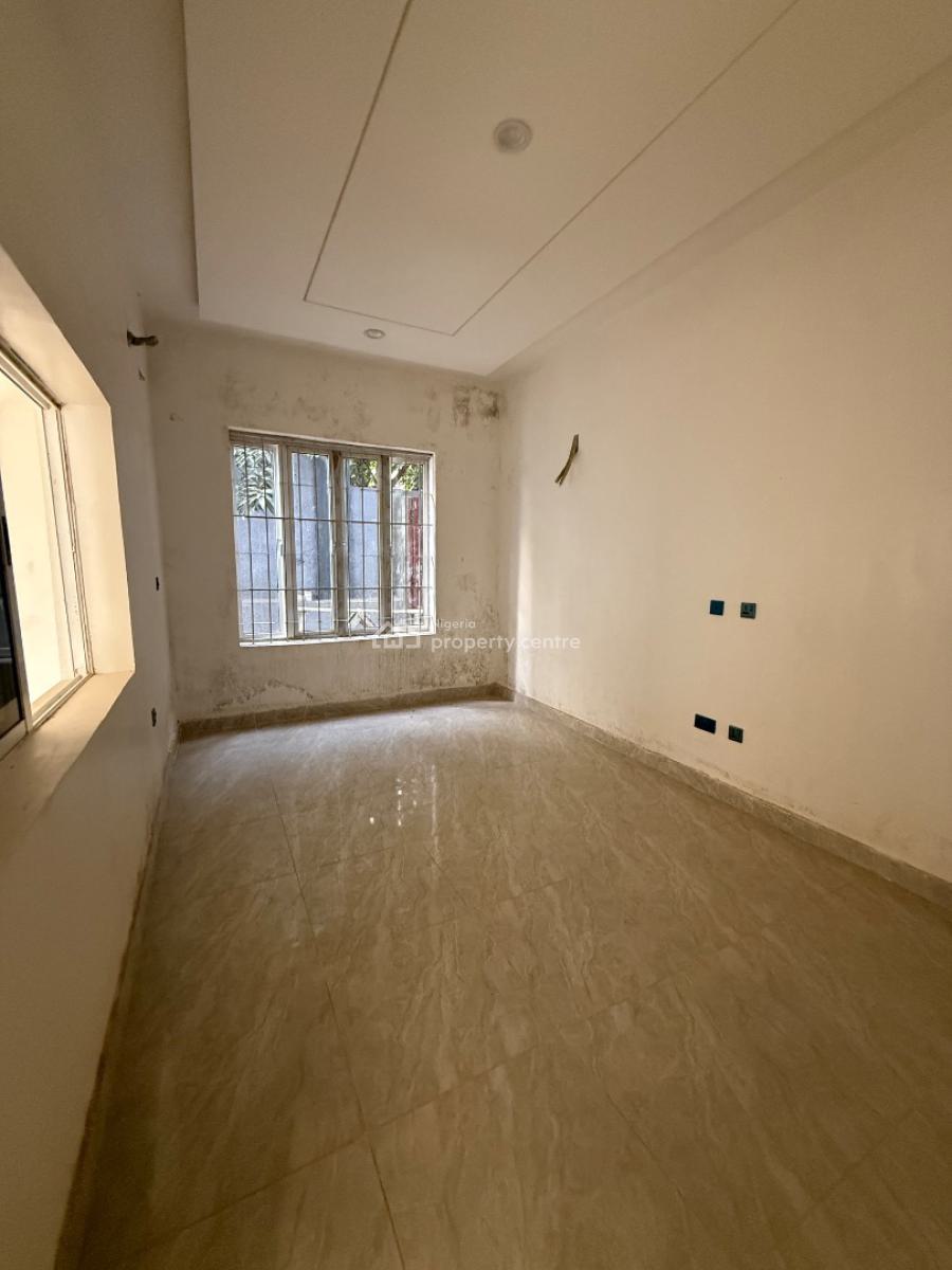 Spacious and Functional 5 Bedroom Terraced Duplex with 1 Room Bq, Guzape District, Abuja, Terraced Duplex for Rent