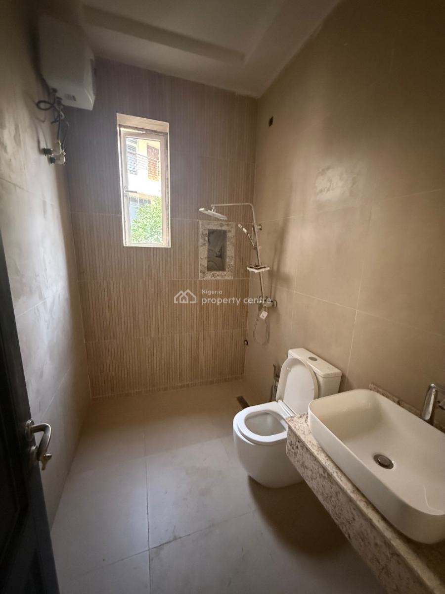 Spacious and Functional 5 Bedroom Terraced Duplex with 1 Room Bq, Guzape District, Abuja, Terraced Duplex for Rent