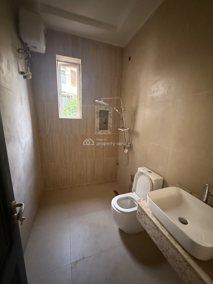 Spacious and Functional 5 Bedroom Terraced Duplex with 1 Room Bq, Guzape District, Abuja, Terraced Duplex for Rent