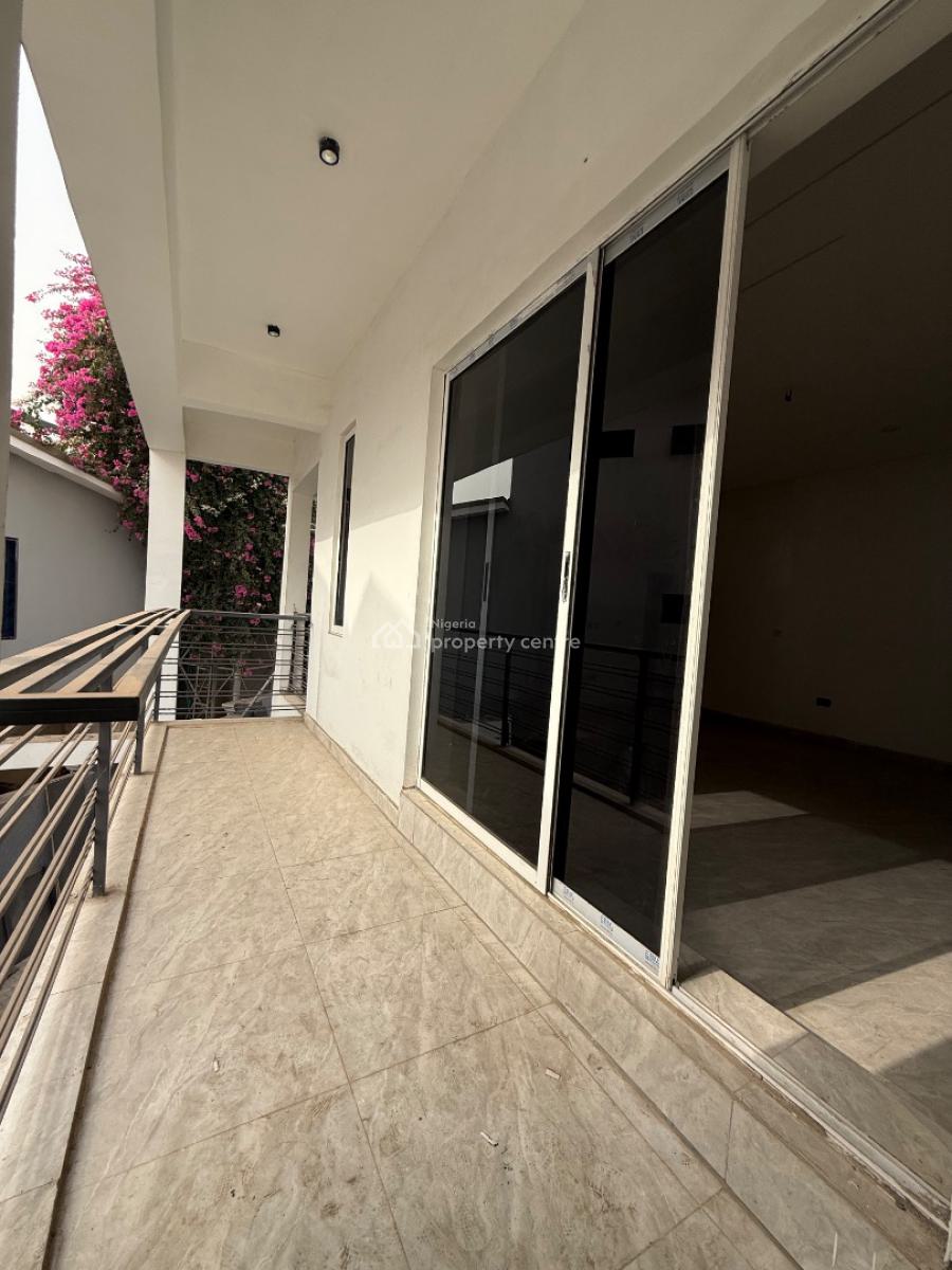 Spacious and Functional 5 Bedroom Terraced Duplex with 1 Room Bq, Guzape District, Abuja, Terraced Duplex for Rent