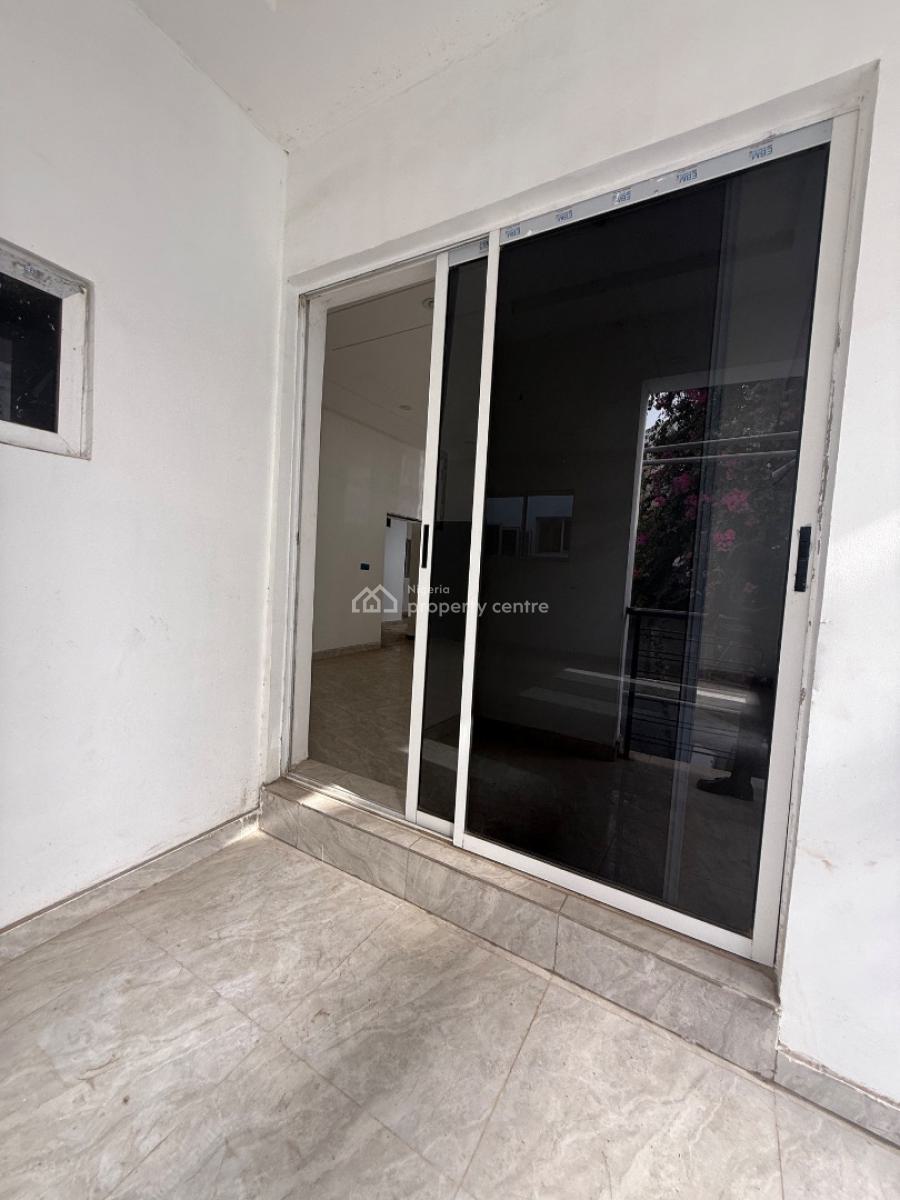 Spacious and Functional 5 Bedroom Terraced Duplex with 1 Room Bq, Guzape District, Abuja, Terraced Duplex for Rent