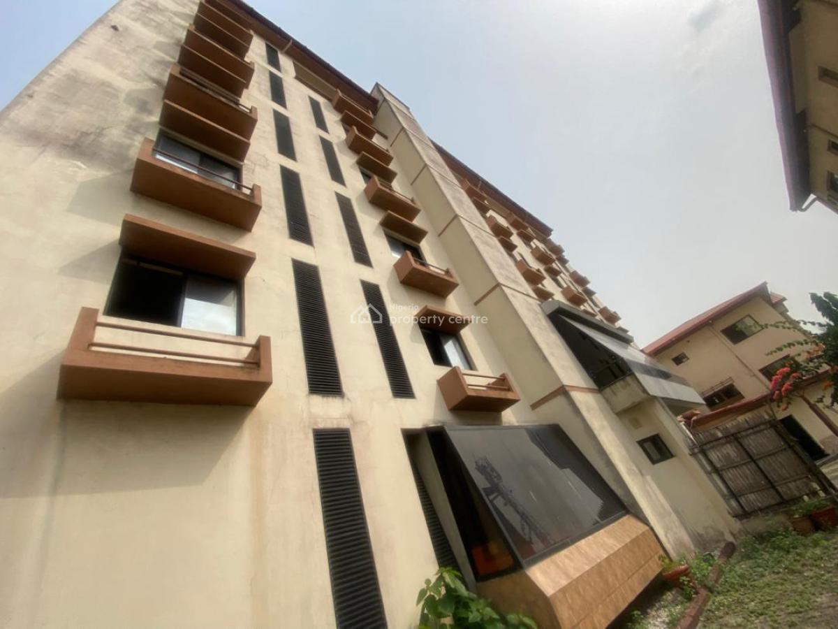 Renovatable / Demolishable Residential Block, Victoria Island (vi), Lagos, House for Sale