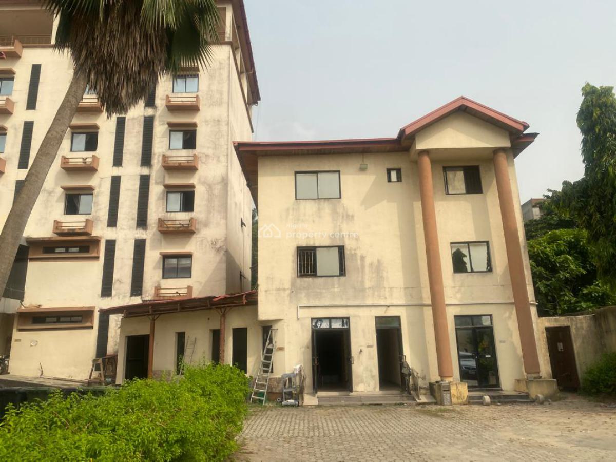 Renovatable / Demolishable Residential Block, Victoria Island (vi), Lagos, House for Sale