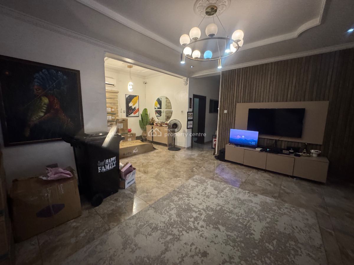 Luxury & Spacious 3 Bedroom Apartment, Gra Phase 2, Magodo, Lagos, Flat / Apartment for Sale